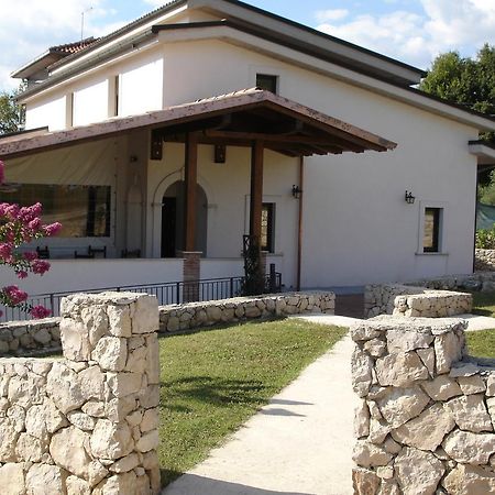 Agriturismo Casale Sera Fontana Liri Buitenkant foto