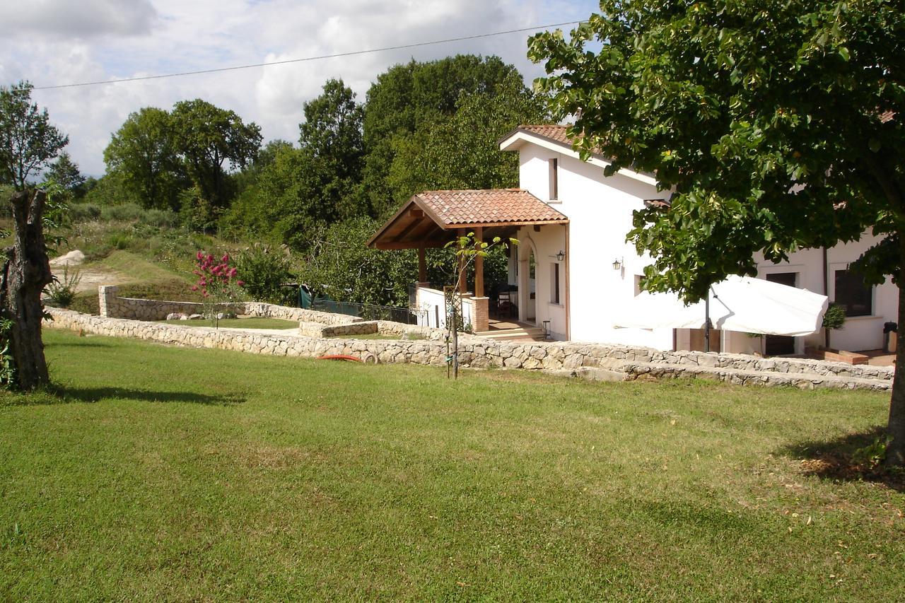 Agriturismo Casale Sera Fontana Liri Buitenkant foto