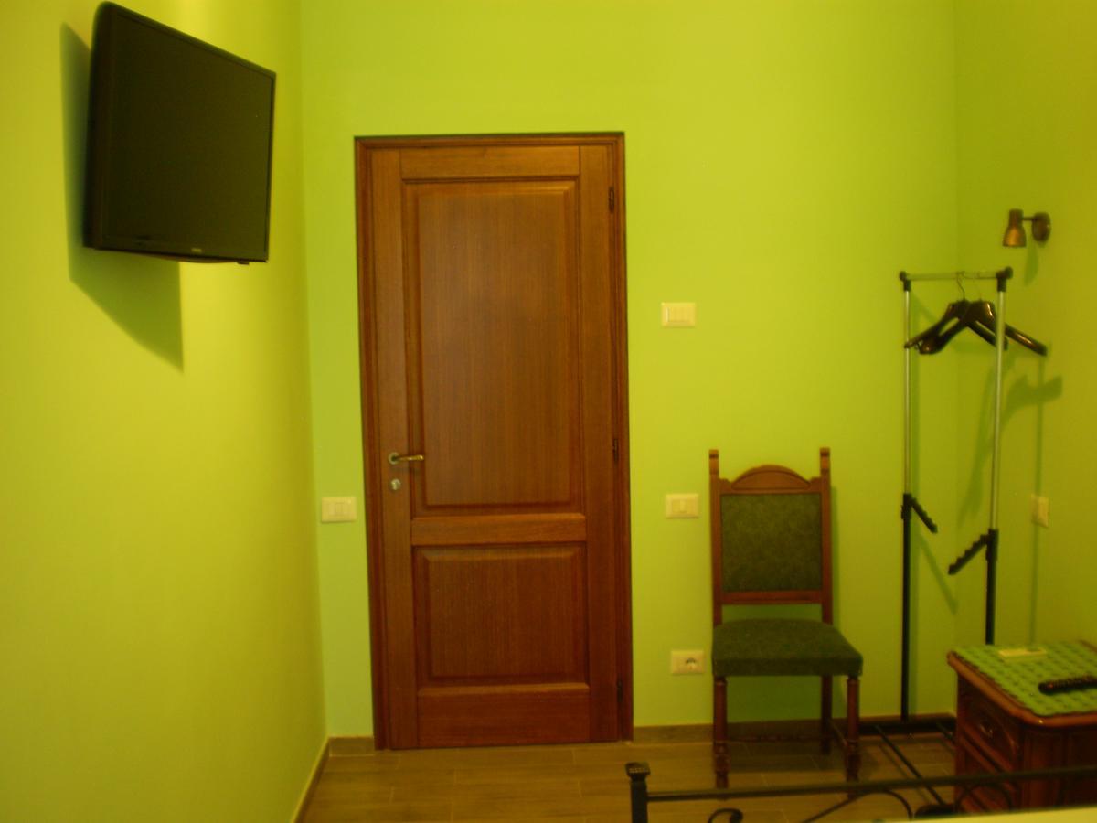 Agriturismo Casale Sera Fontana Liri Buitenkant foto